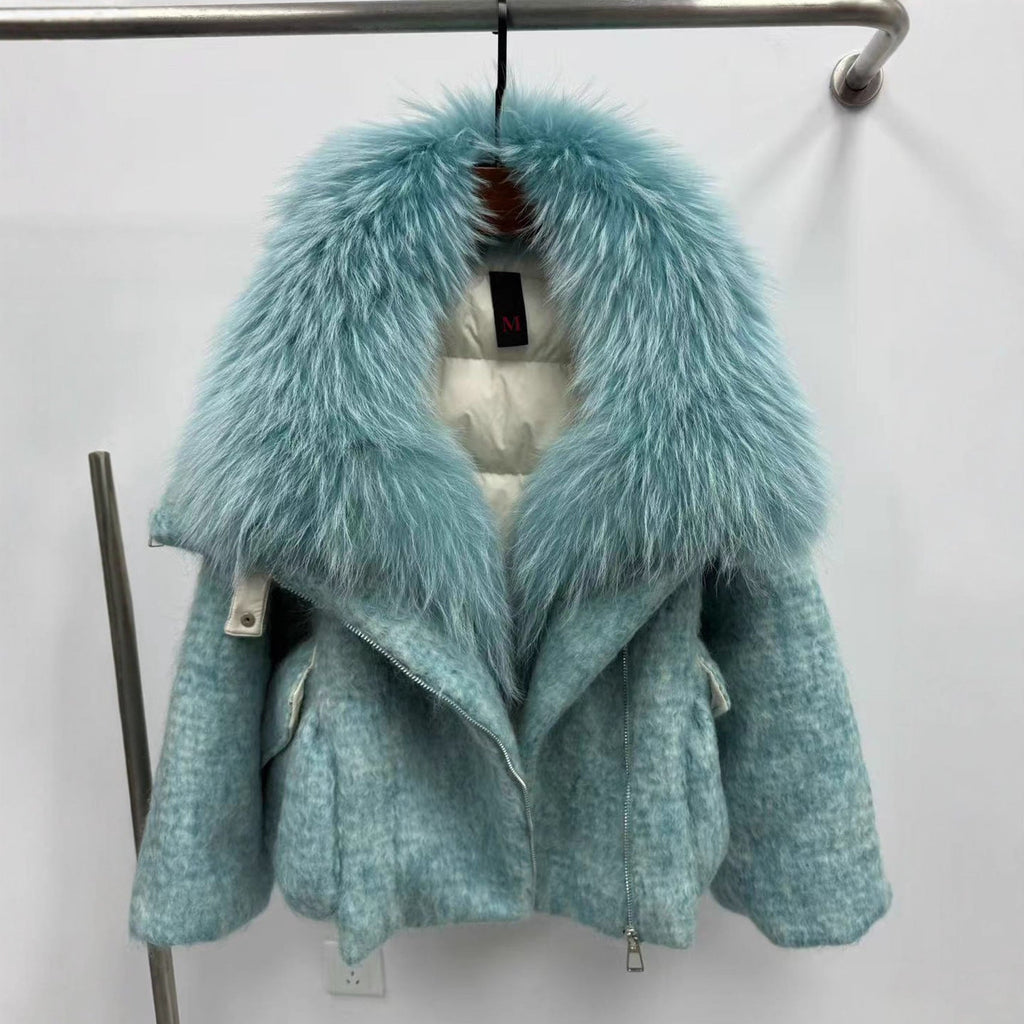 Womens Down Jacket With A Luxurious Cashmere Fur And Raccoon-Fur Collar